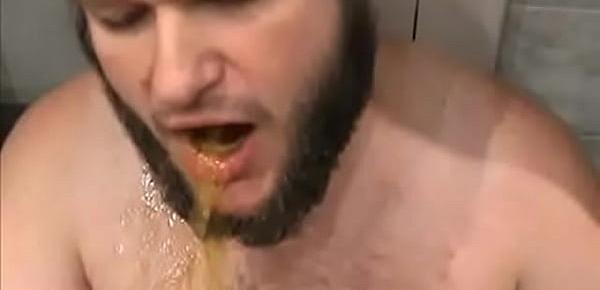  Daddy pissing on son in the bathroom